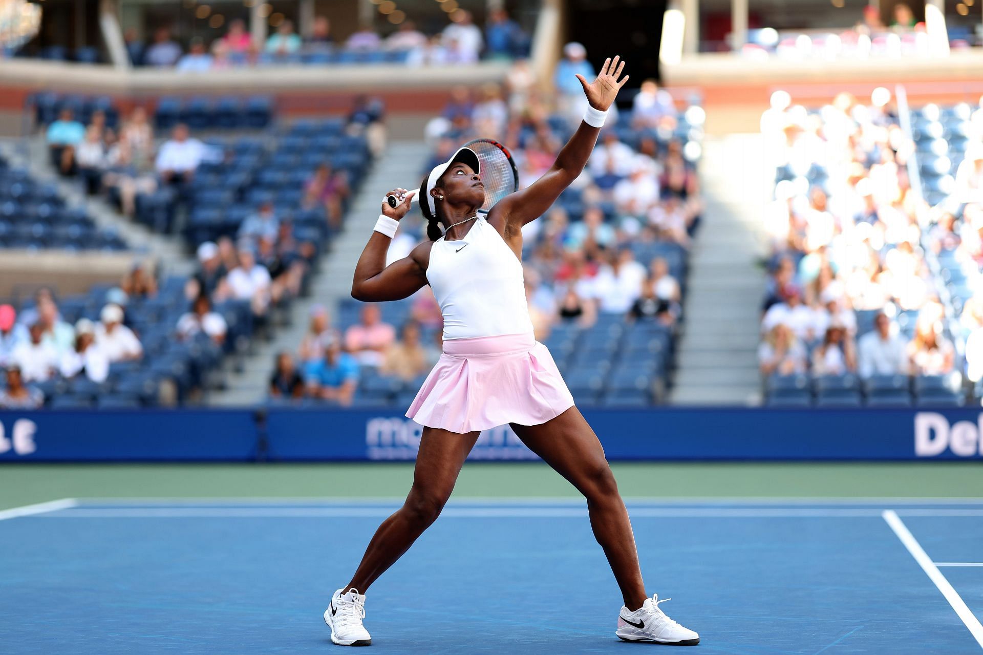 Sloane Stephens in action against Iga Swiatek at the US Open 2022. (Pic - Getty Images)