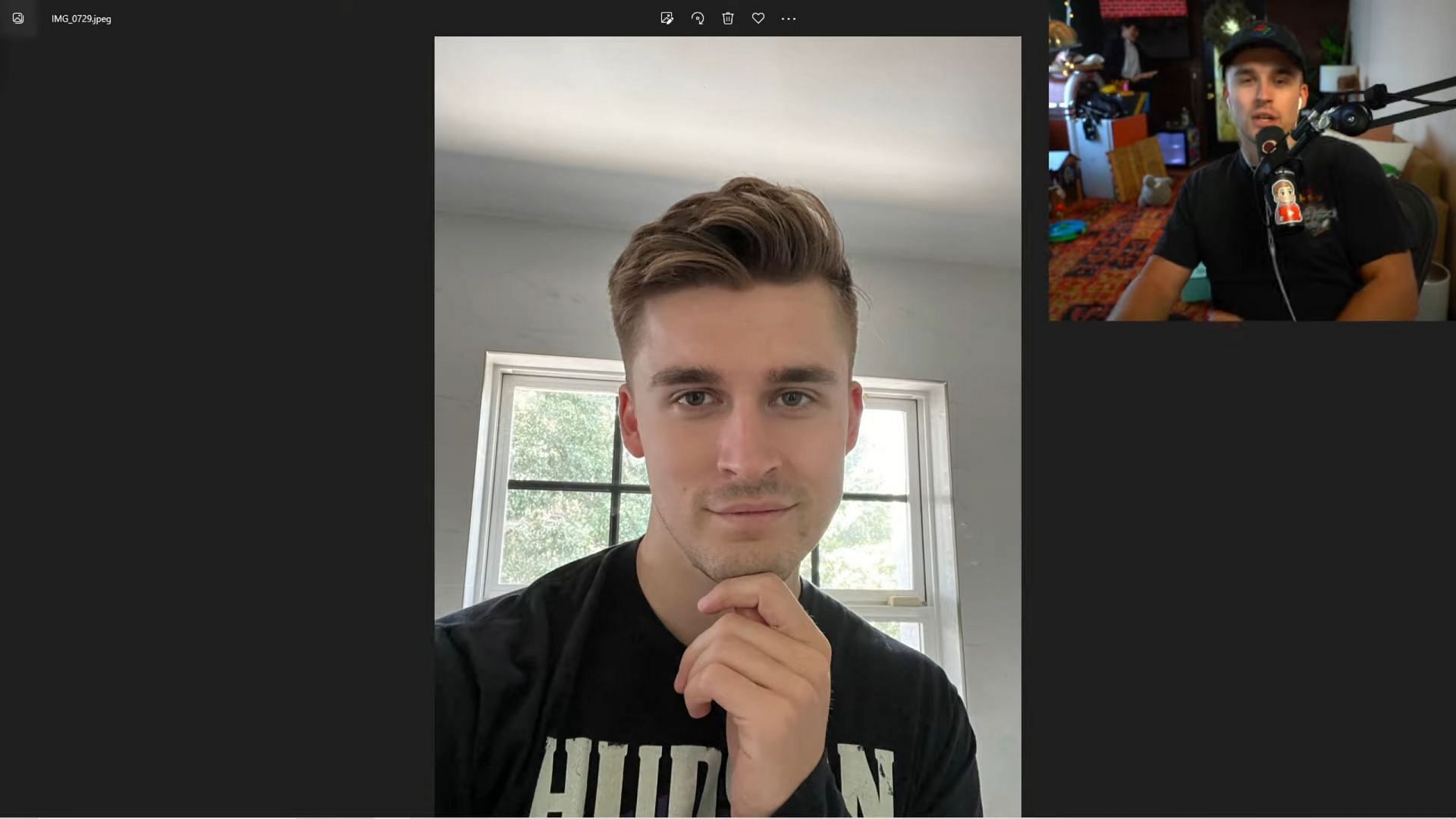 YouTube Gaming streamer shows the real, unedited image (Image via Mogul Mail/YouTube)