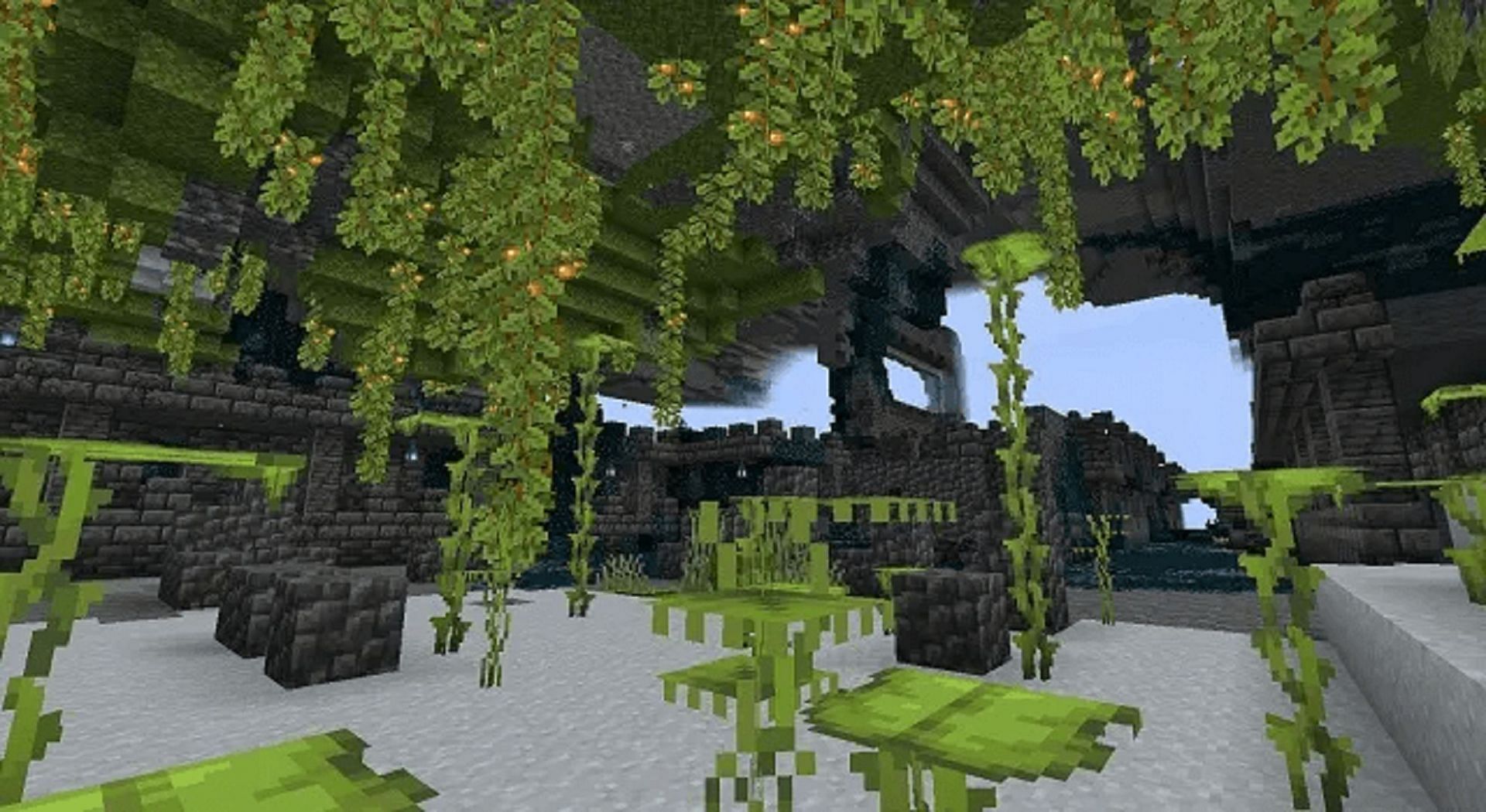 A lush cave intersected with an ancient city structure (Image via Mojang)