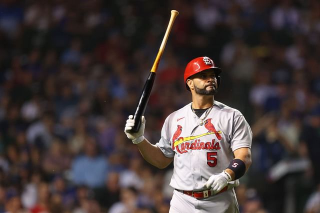 Watch St Louis Cardinals Slugger Albert Pujols Hits Hr 698 In Chase For Historic 700 Mark 4677