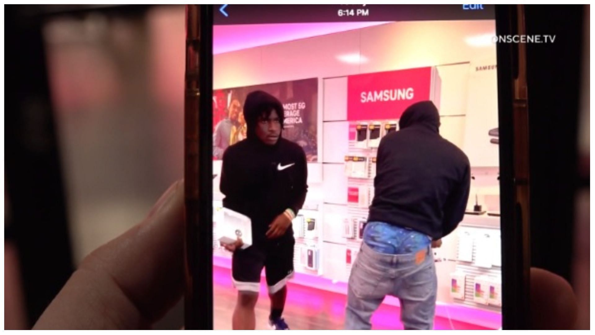 California thieves attacking T-Mobile store in smash-and-grab robbery in a footage released by authorities. (Image via Twitter/Screengrabbedimage)