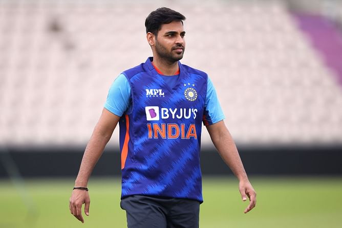 IND vs AUS 2022: "Had Bhuvneshwar Kumar played, the target would have been around 80 runs" - Aakash Chopra questions Team India's decision to play an extra batter in a rain-curtailed match