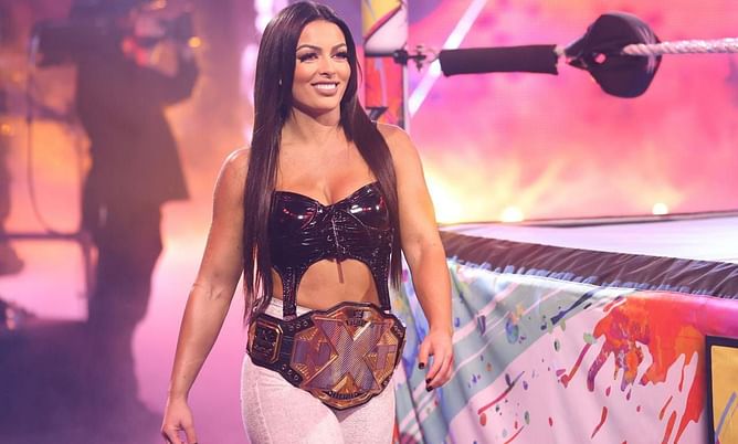 Mandy Rose has interesting reaction to flirting attempts by former WWE World Champion