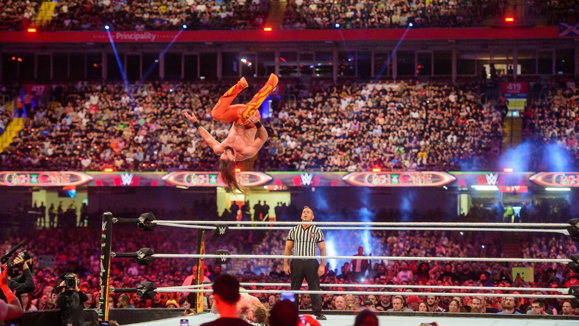 10 Stunning Photos From WWE Clash At The Castle