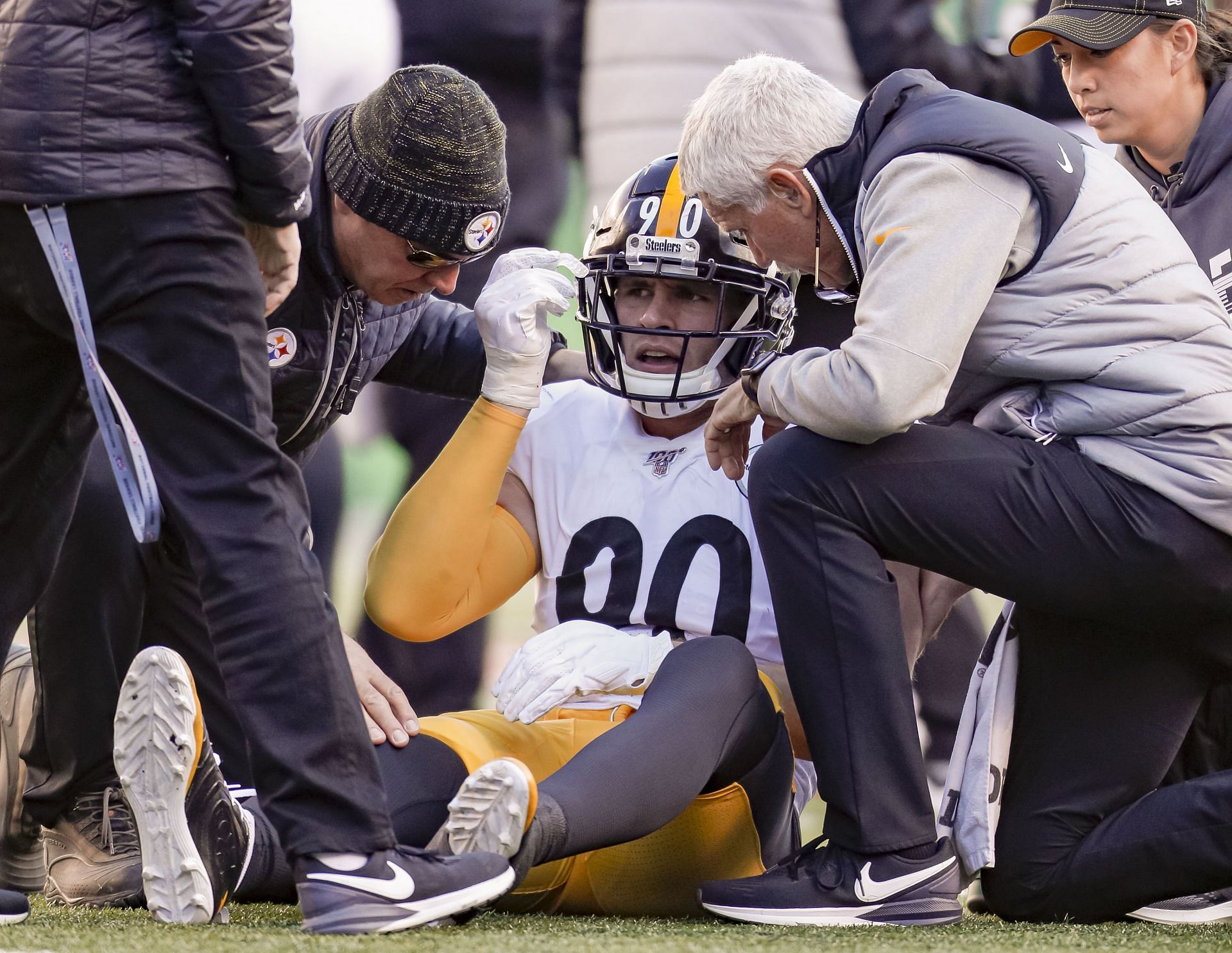 Injury sidelines Steelers' Watt - The Iola Register