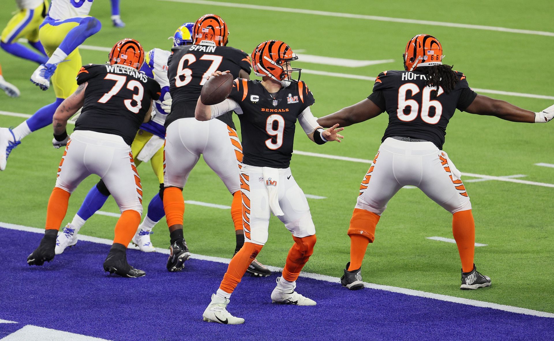 In photos: NFL: Cincinnati Bengals narrowly defeat Los Angeles