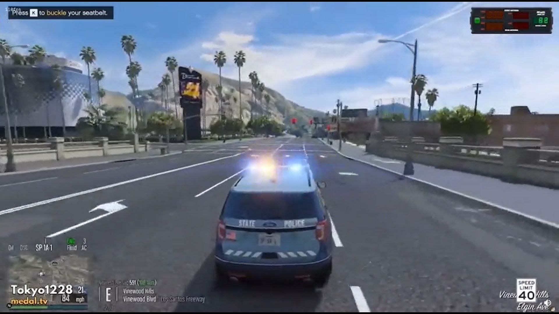 A screenshot of GTA RP gameplay showcasing a cop car stopping a speeding offense (Image via u/berto_8_8 2 on Reddit)