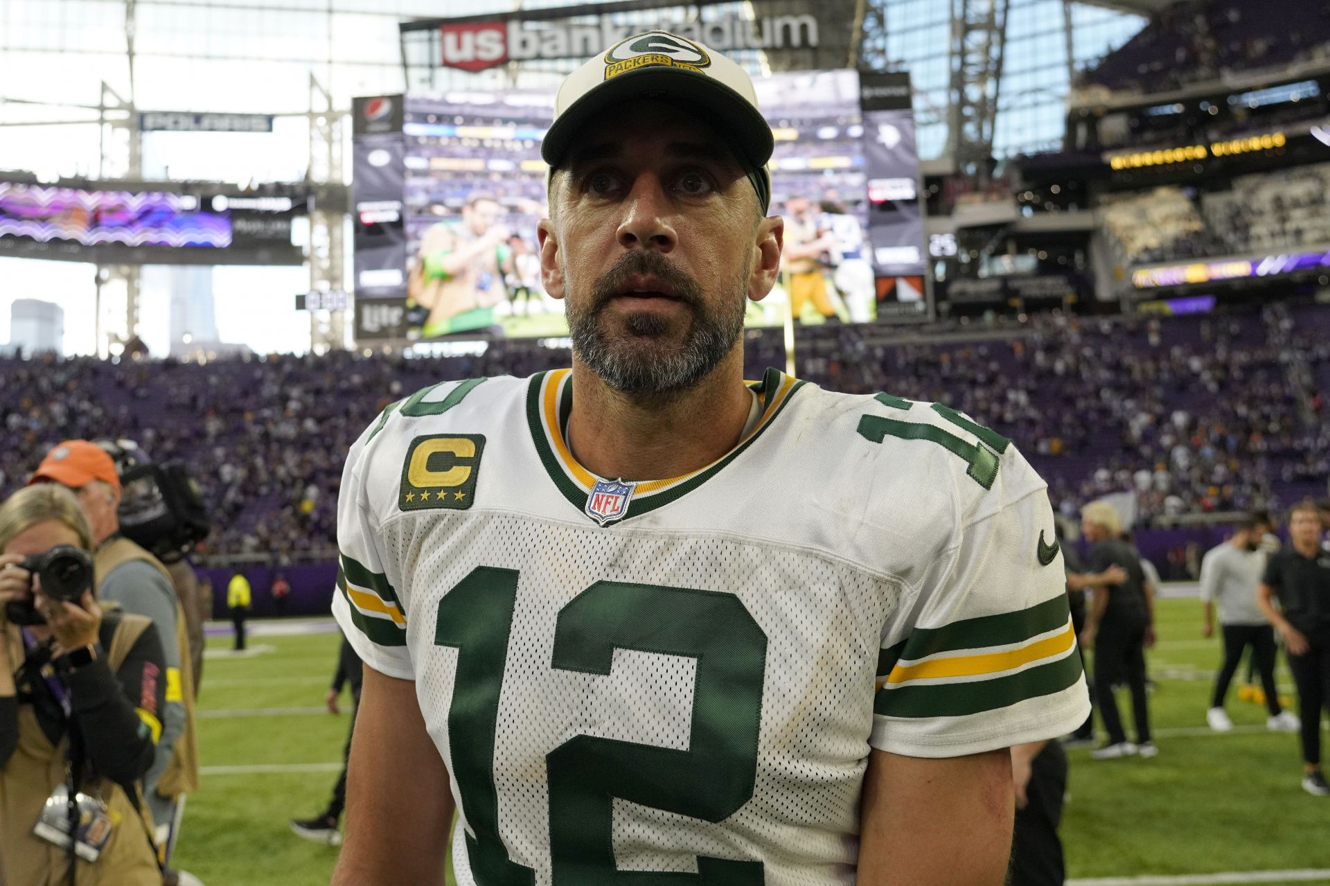 Aaron Rodgers gets a haircut before Packers' Week 1 game vs Vikings