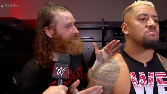 "तुम पूरे The Bloodline का मजाक बना रहे हो" - WWE में Roman Reigns के साथी ने दिग्गज को दी चेतावनी