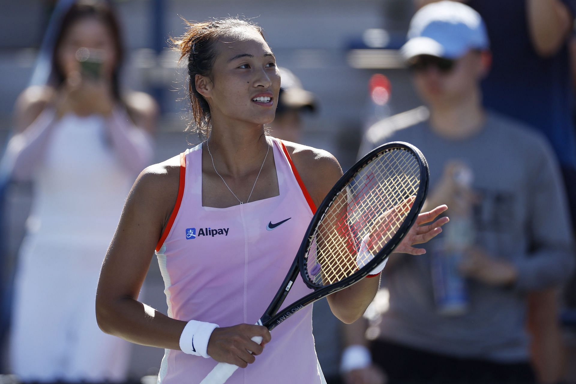 Qinwen Zheng at the 2022 US Open.
