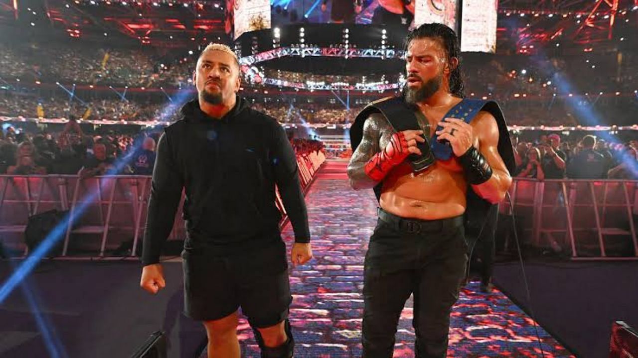 WWE सुपरस्टार्स सोलो सिकोआ और रोमन रेंस 