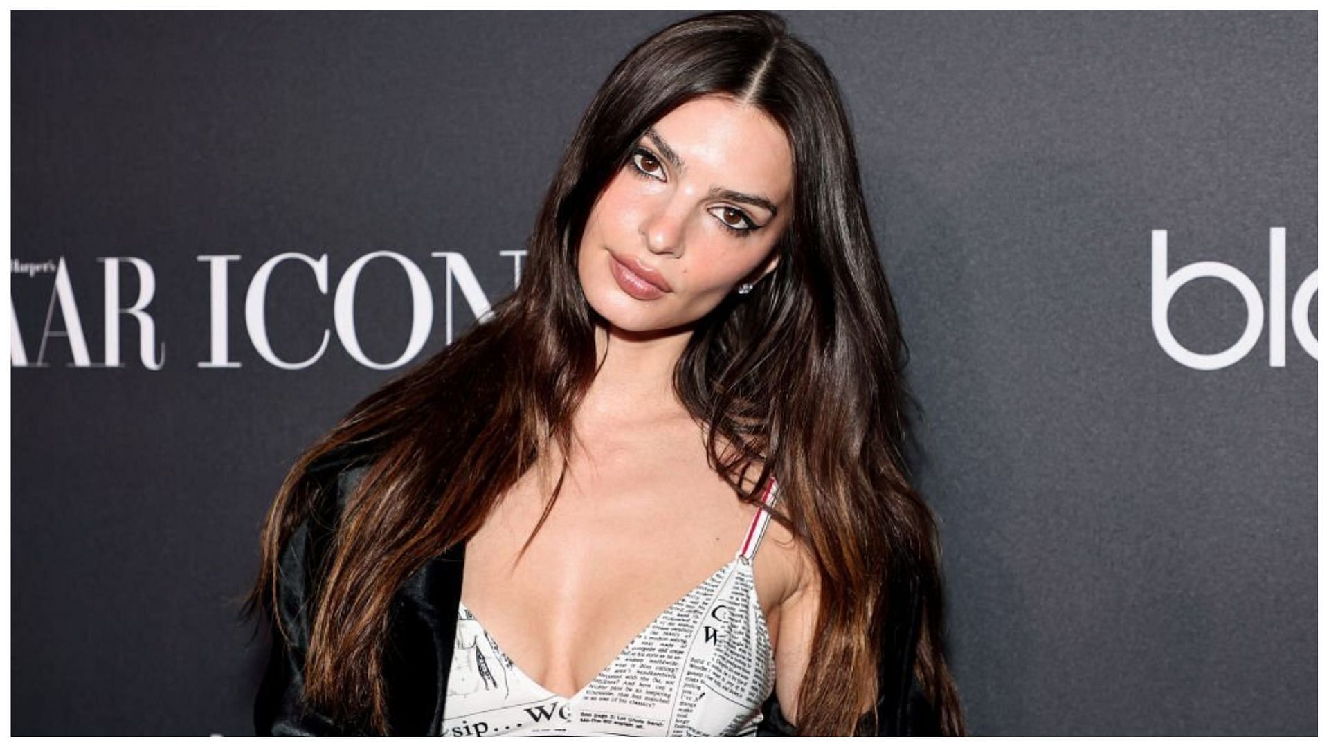 Emily Ratajkowski has earned a lot from her career in the entertainment industry (Image via Jamie McCarthy/Getty Images)