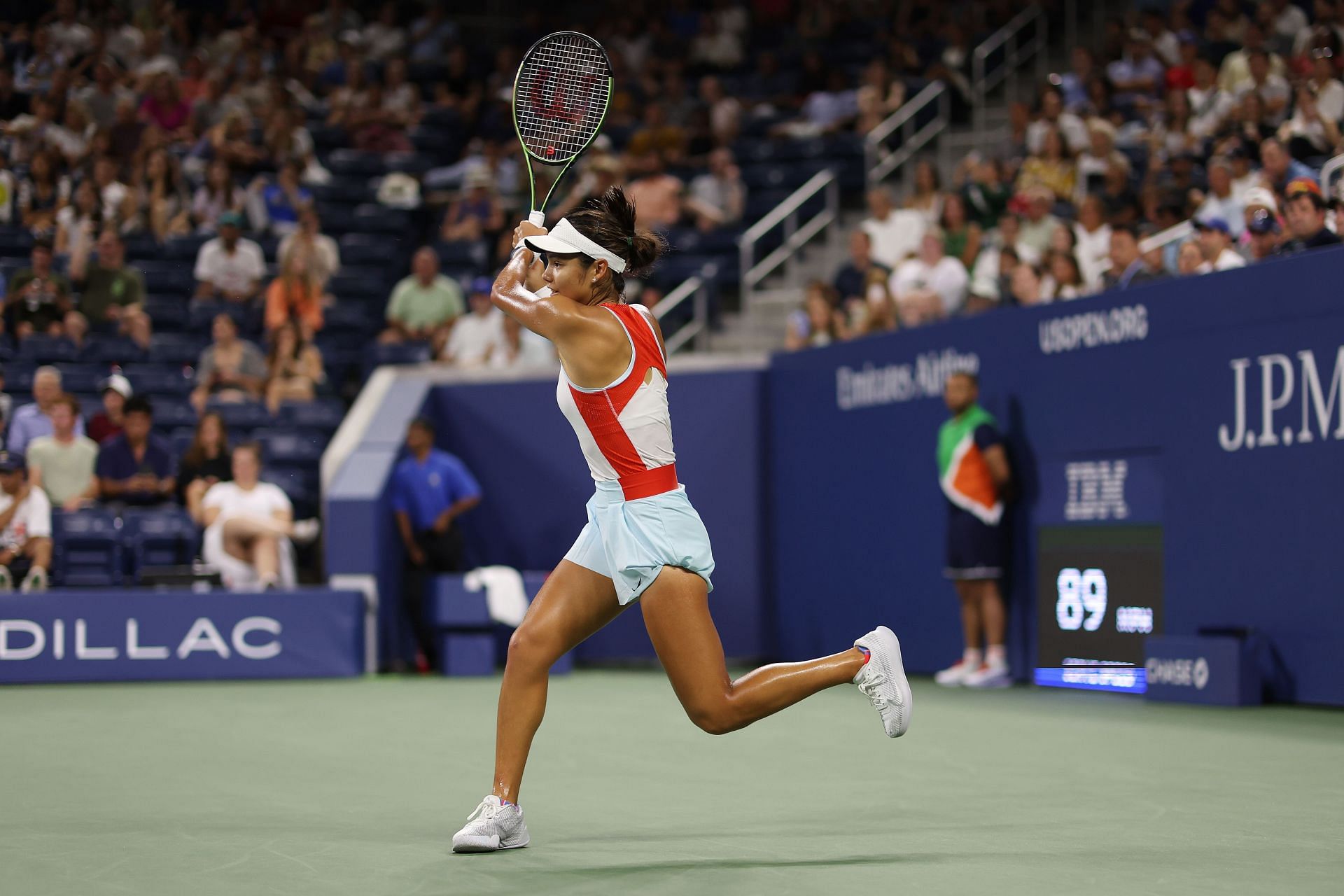 Emma Raducanu in action at the 2022 US Open