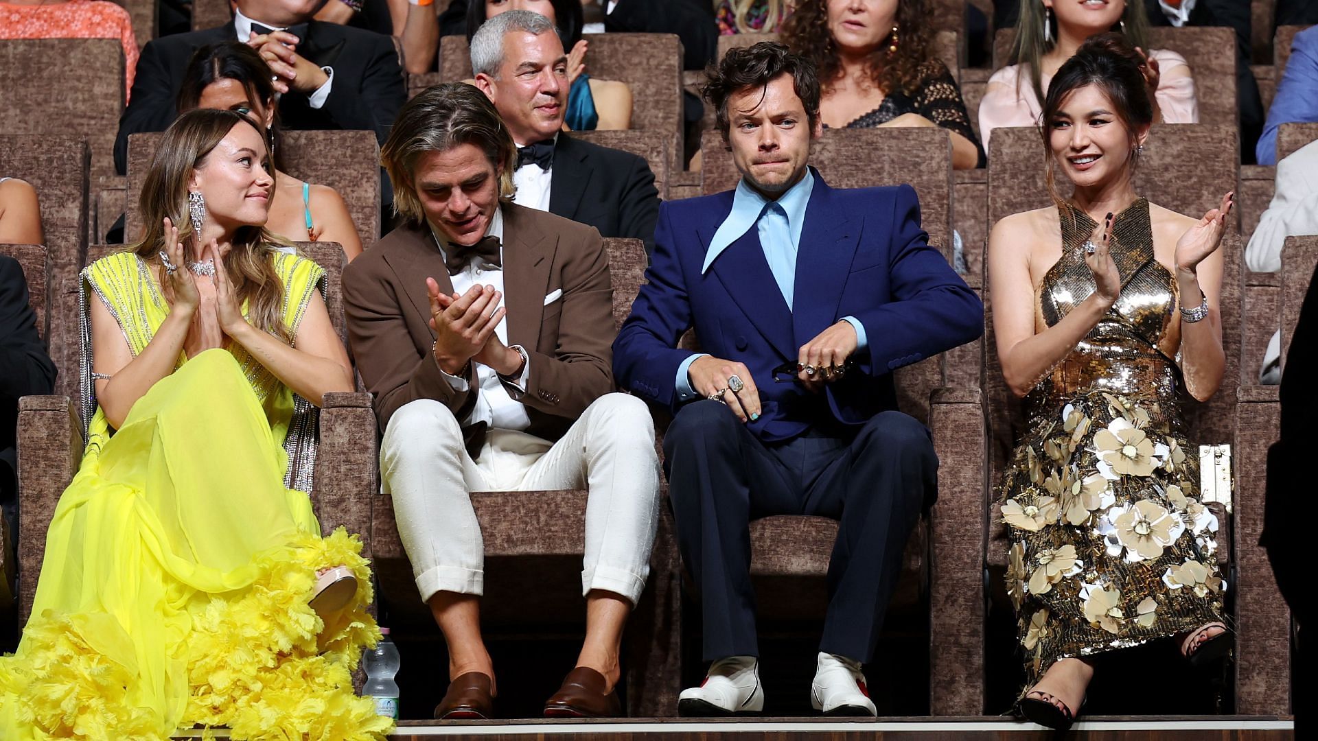 Video of Harry Styles seemingly spitting on Chris Pine sends the internet into a frenzy (Image via Getty Images)