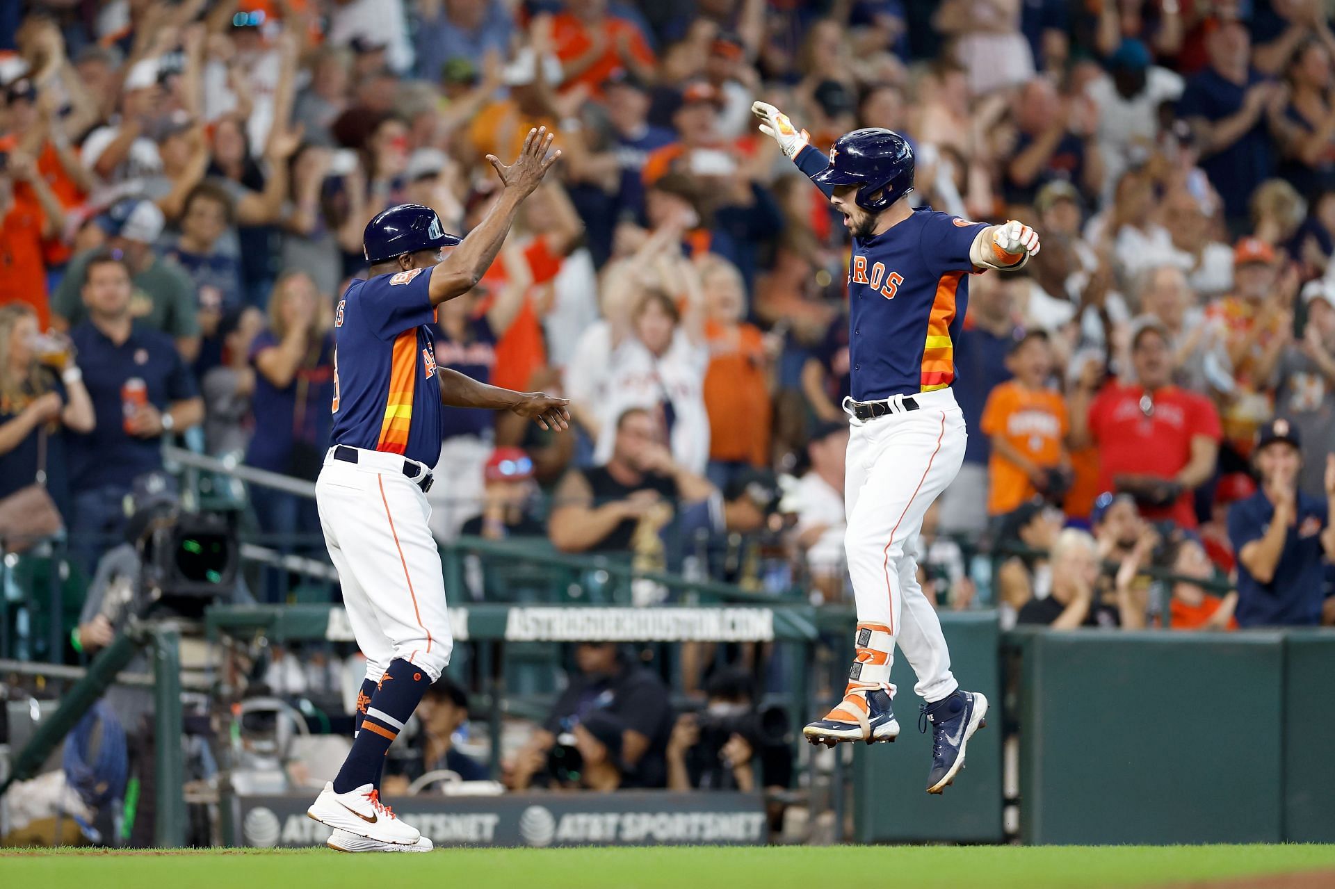 Houston Astros: Alex Bregman delivers clutch homer vs. Angels