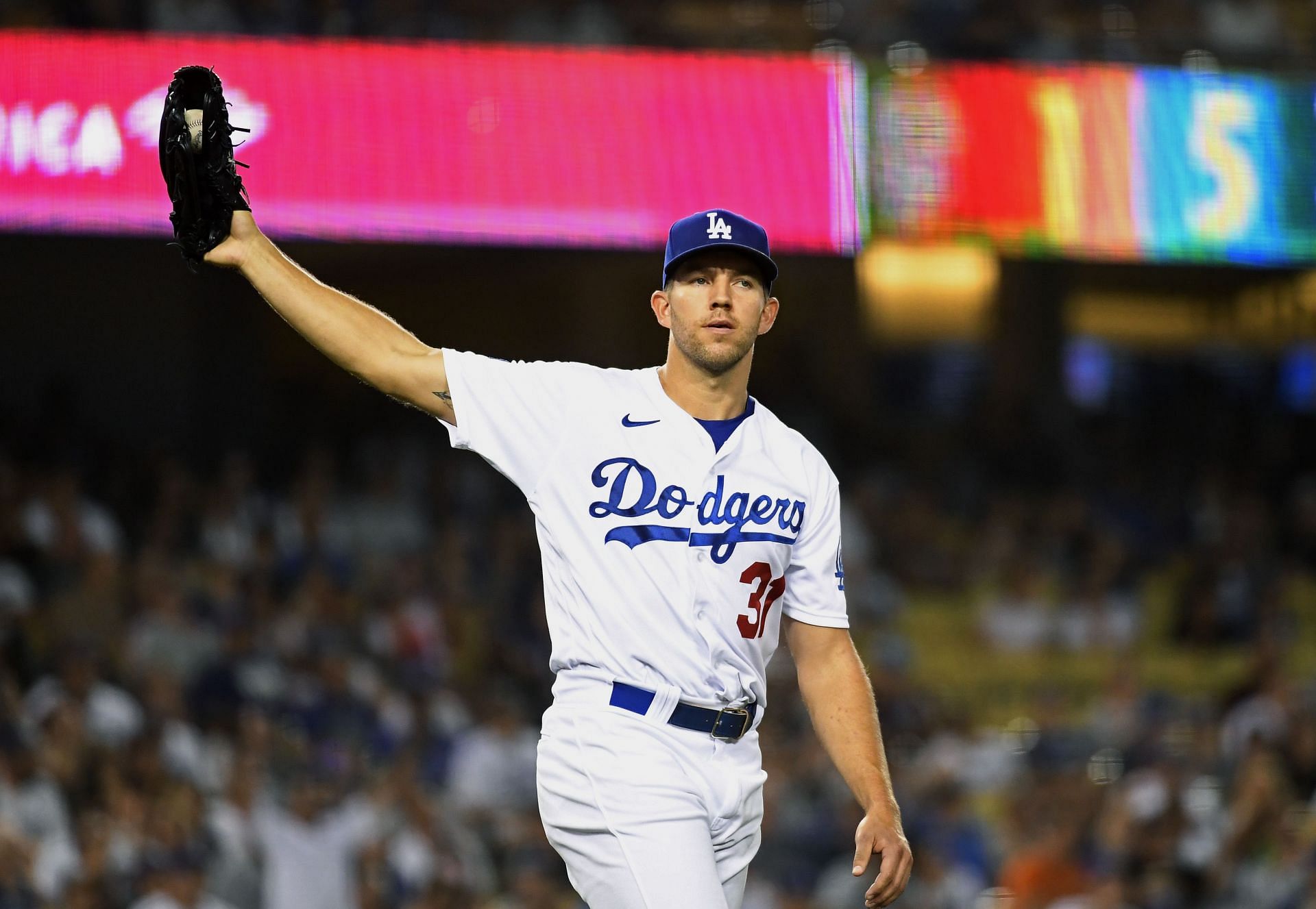 San Francisco Giants v Los Angeles Dodgers