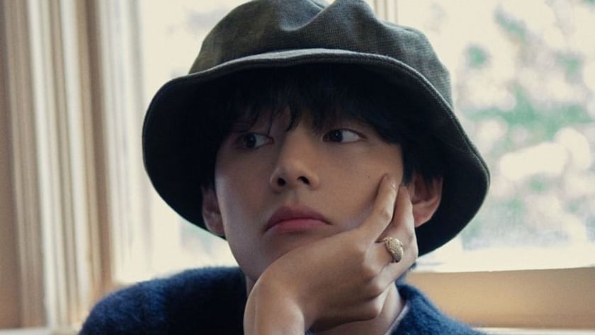 BTS' Kim Taehyung is the Cover Star of VOGUE Korea October 2022