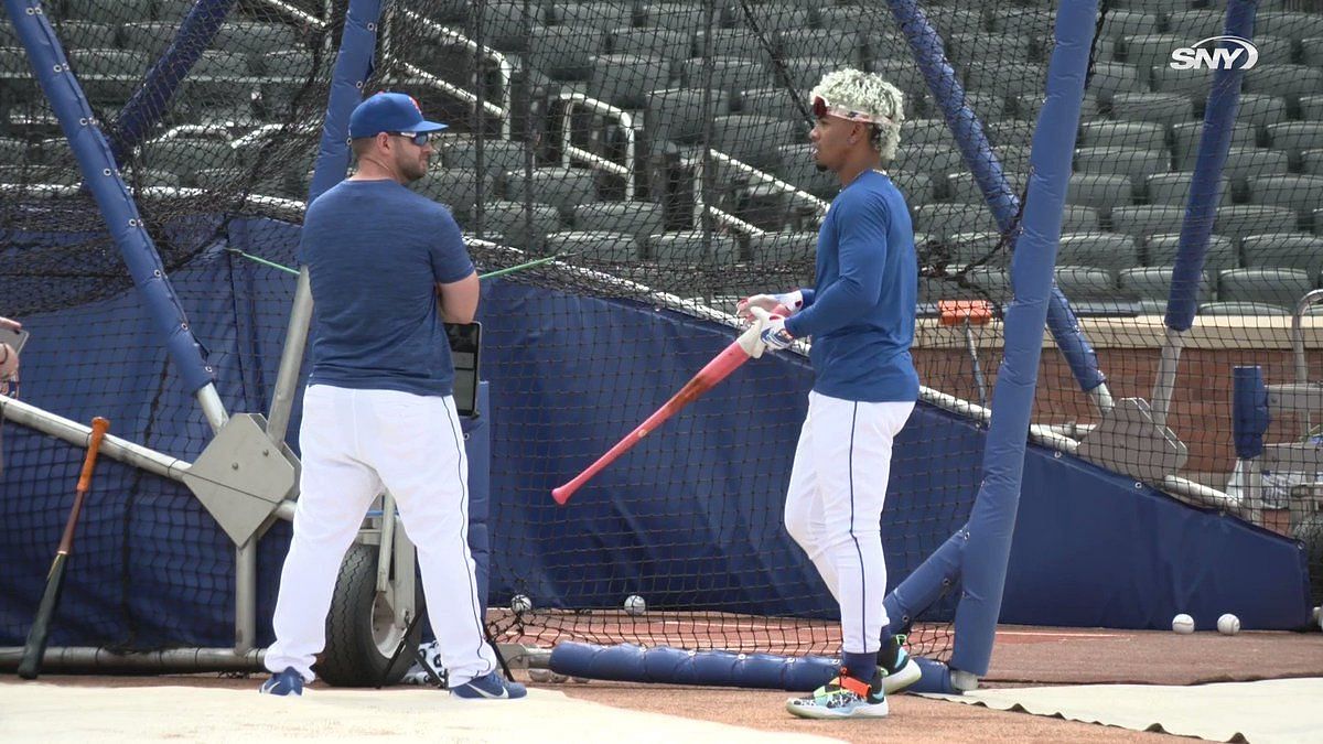 Jazz's Donovan Mitchell joins Mets for batting practice