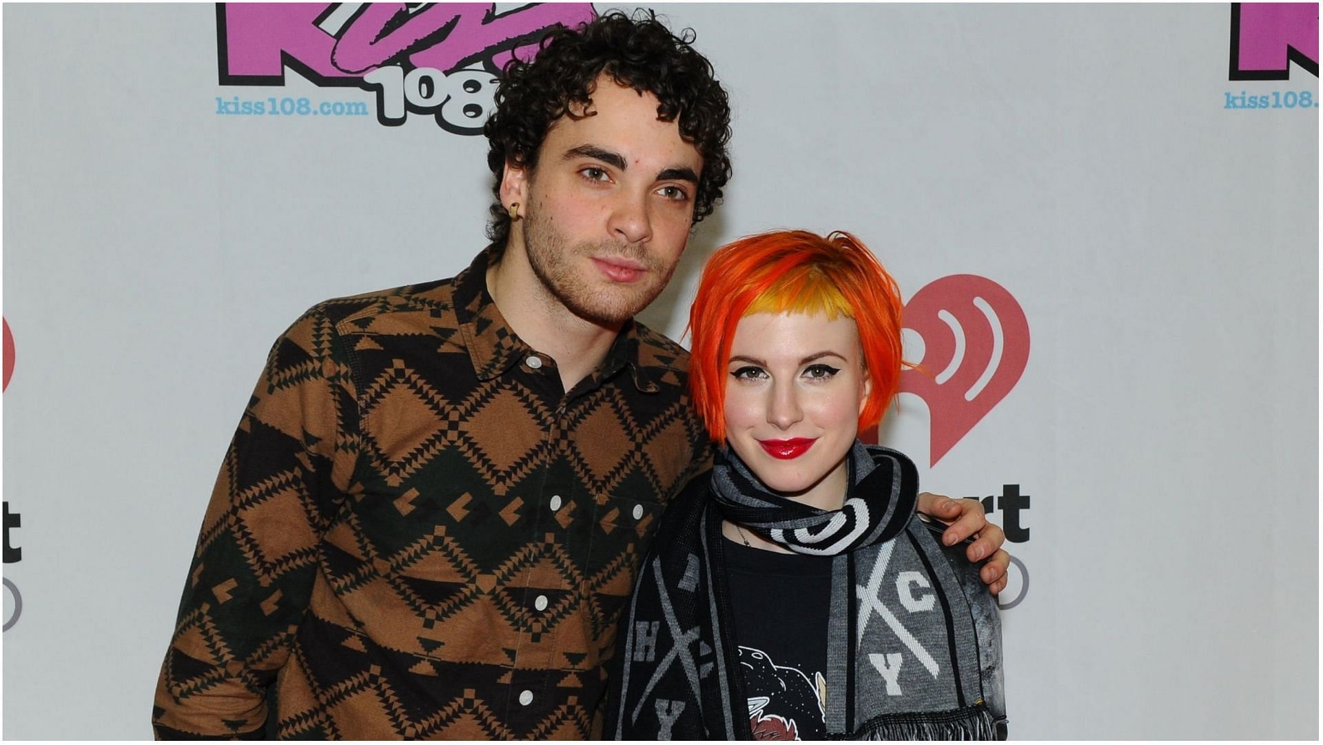 Hayley Williams and Taylor York are dating each other (Image via Brian Babineau/Getty Images)