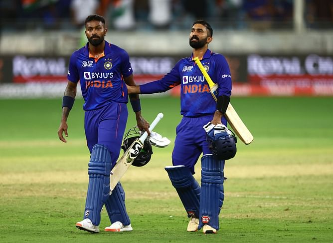 Asia Cup 2022: "I think there will be one change, they might bring in a finisher" - Virender Sehwag expects to see Dinesh Karthik back in the playing XI against Sri Lanka