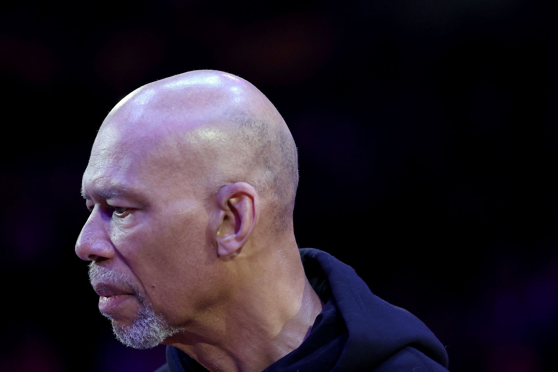 Kareem Abdul-Jabbar's skyhook shot, reviewed 