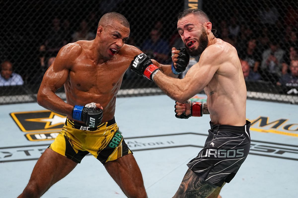 Shane Burgos&#039; delayed reaction to a big shot from Edson Barboza caused utter confusion