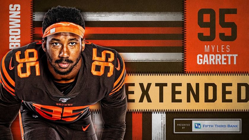 Myles Garrett 6'4 270 with a full 6 pack… How is he able to get