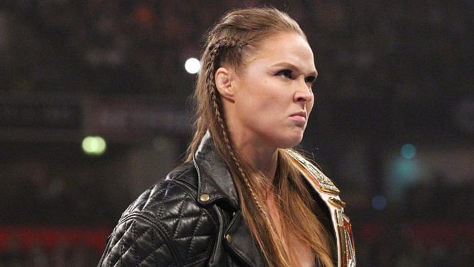 "We are all so used to seeing Ronda Rousey quit" - WWE SmackDown star takes shot after title match set for Extreme Rules