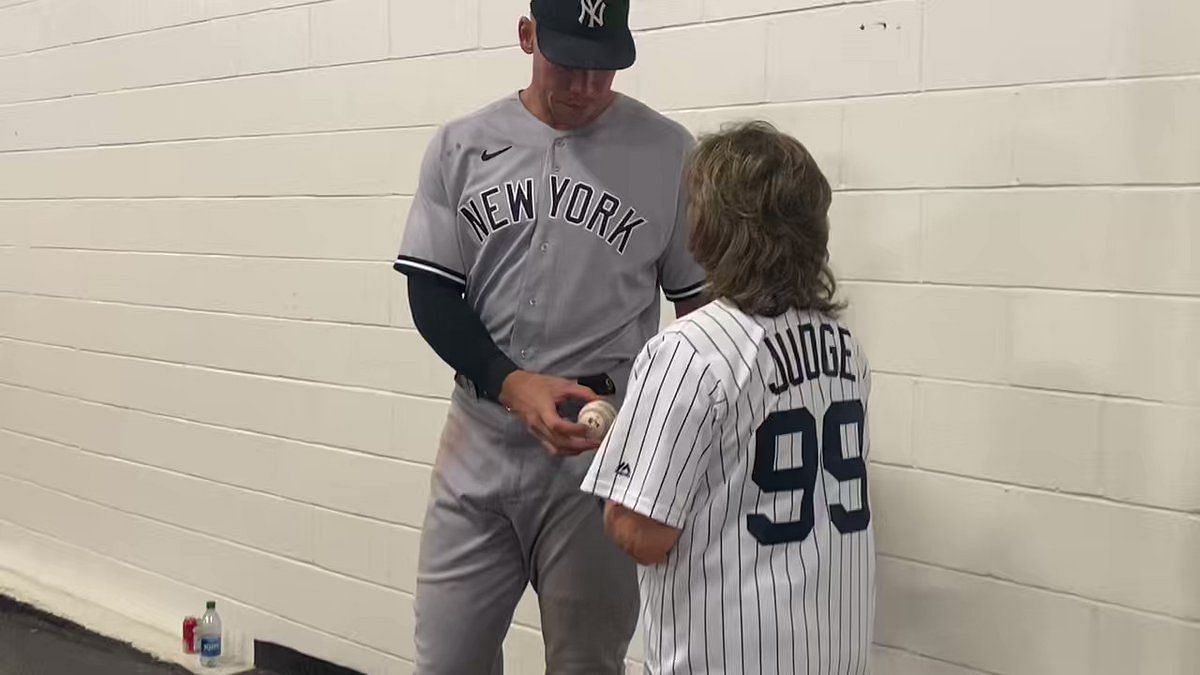 Aaron Judge giving the No. 61 ball to his mother was the best possible  outcome, This is the Loop