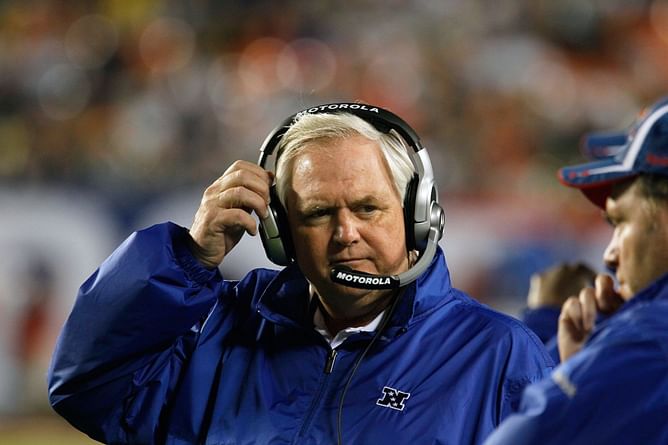 Former Cowboys head coach blames Dolphins QB Tua Tagovailoa for failing to avoid concussion in since-deleted tweet
