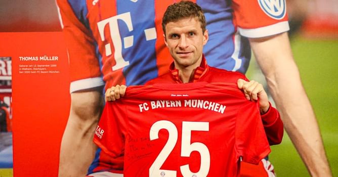 "They sent me a shirt signed" - Hacker reveals why Bayern Munich sent him a signed shirt by Thomas Muller