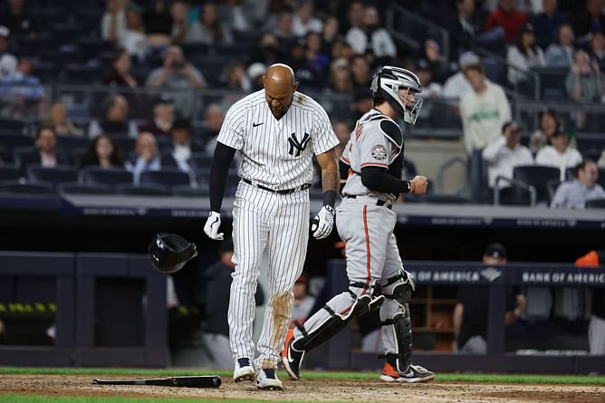 “Yankee Stadium with some Joey Gallo chants after Aaron Hicks miscues in the field” - New York Yankees fans mercilessly jeer Aaron Hicks on Twitter after costly 2-run error