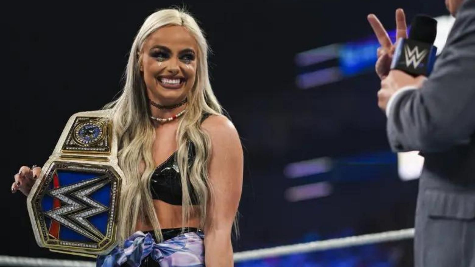 Liv Morgan - wide 3