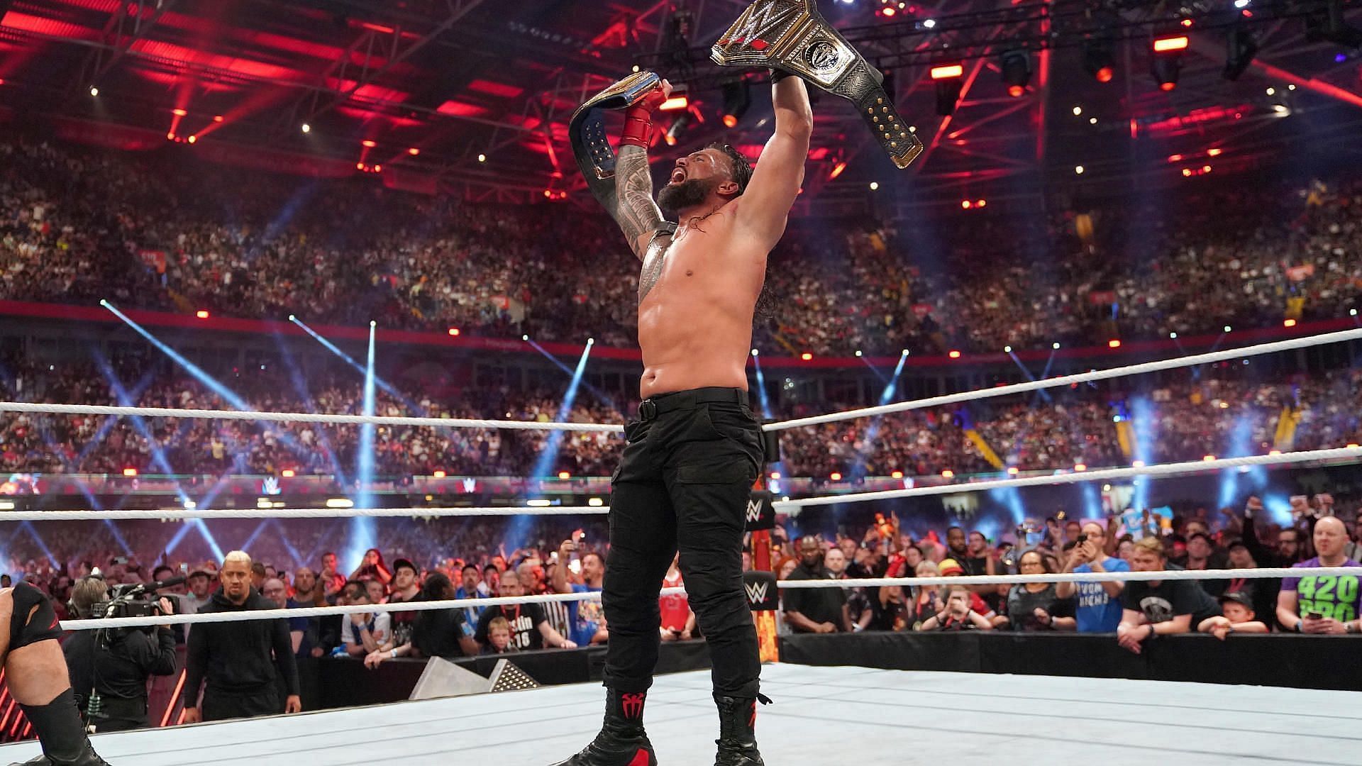WWE Clash at the Castle में रोमन रेंस की हुई जीत
