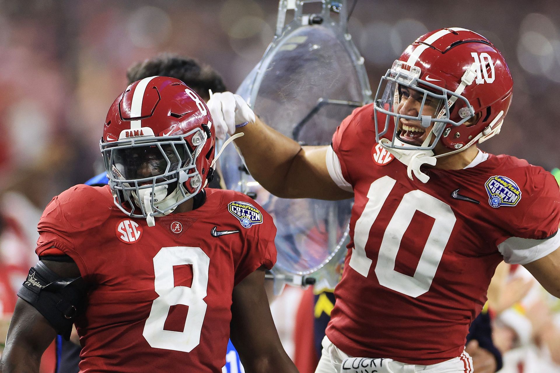 College Football Playoff Semifinal at the Goodyear Cotton Bowl Classic - Cincinnati v Alabama