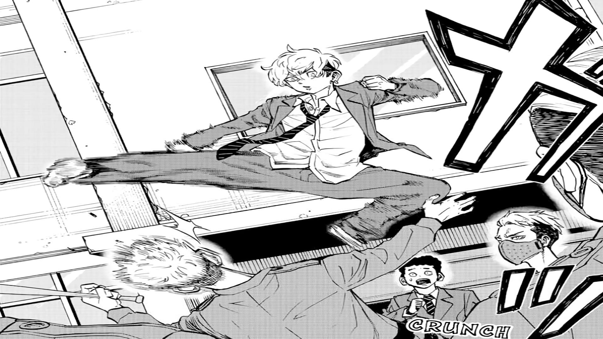 Chifuyu kicking his opponent in Tokyo Revengers spinoff chapter 5 (Image via Ken Wakui, Kodansha)