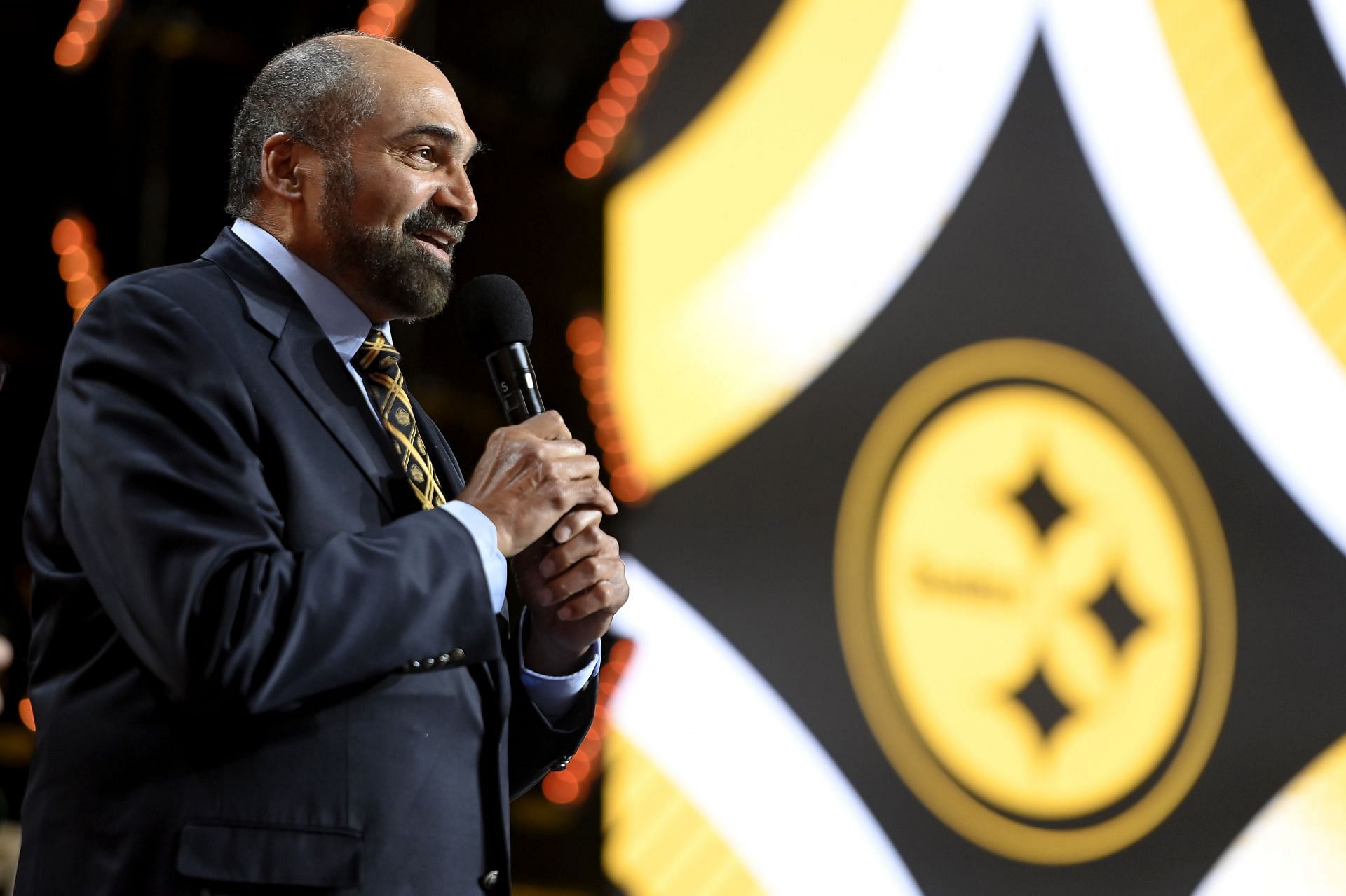 AP: Steelers Hall Of Fame RB Franco Harris Passes Away At 72 - Steelers  Depot