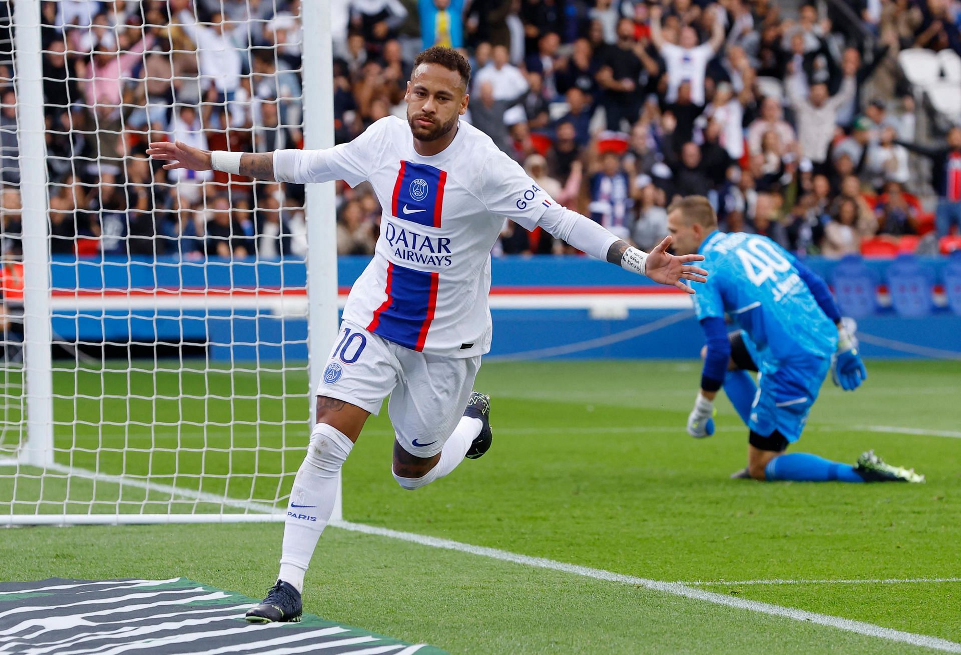 Neymar celebrates his goal for Paris Saint-Germain.