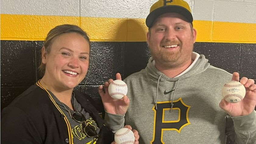 Albert Pujols gives away historic home run ball for heartwarming