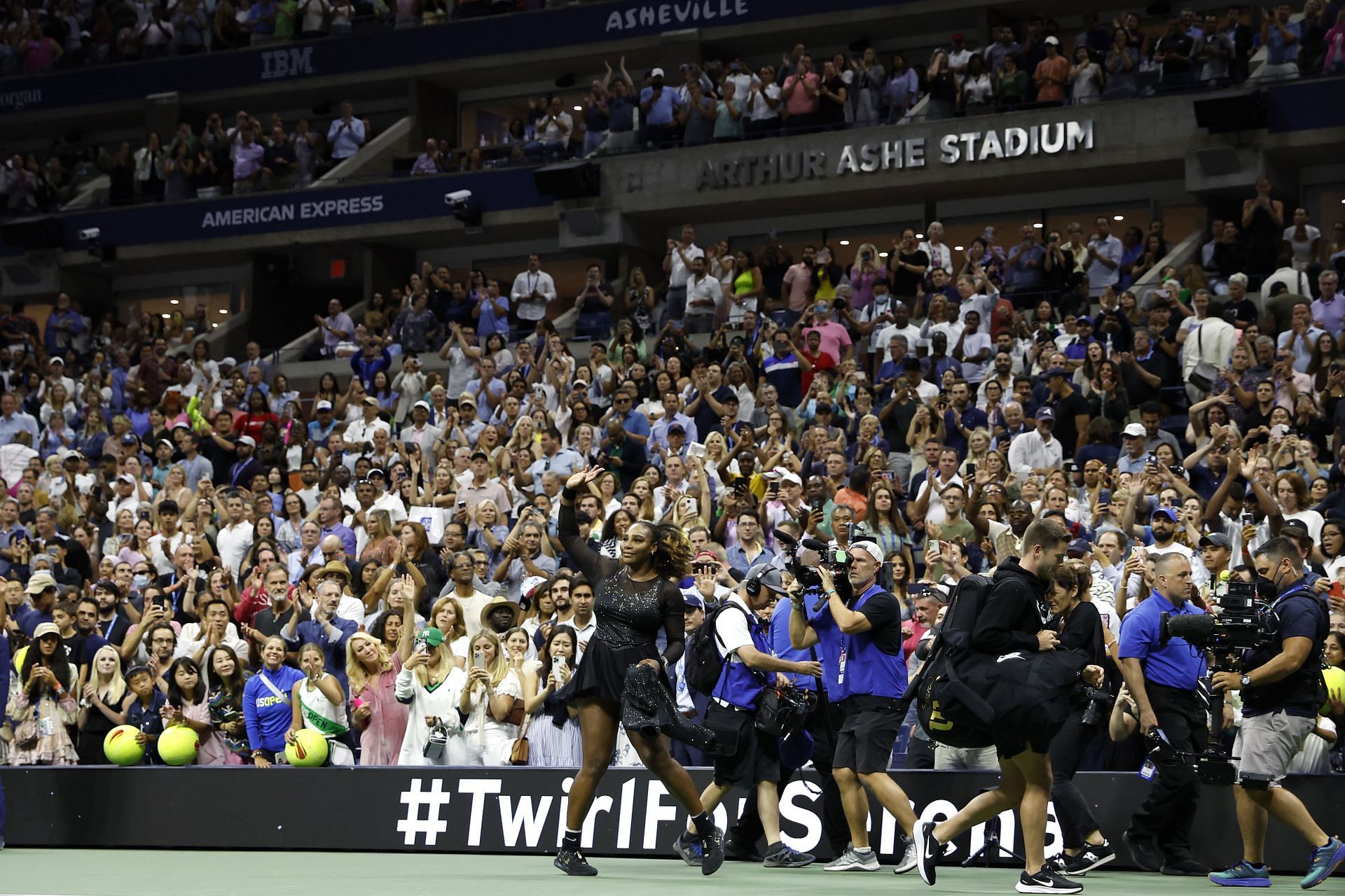 Serena Williams thanks the fans after her defeat to Ajla Tomlijanovic.
