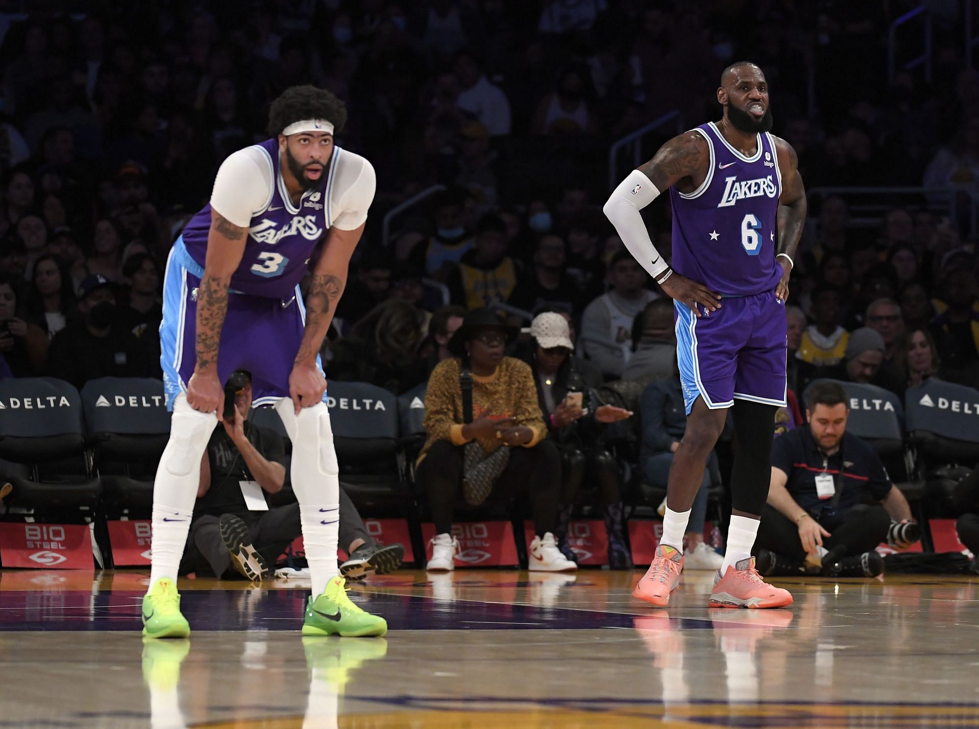 LeBron James and Anthony Davis look on at the game