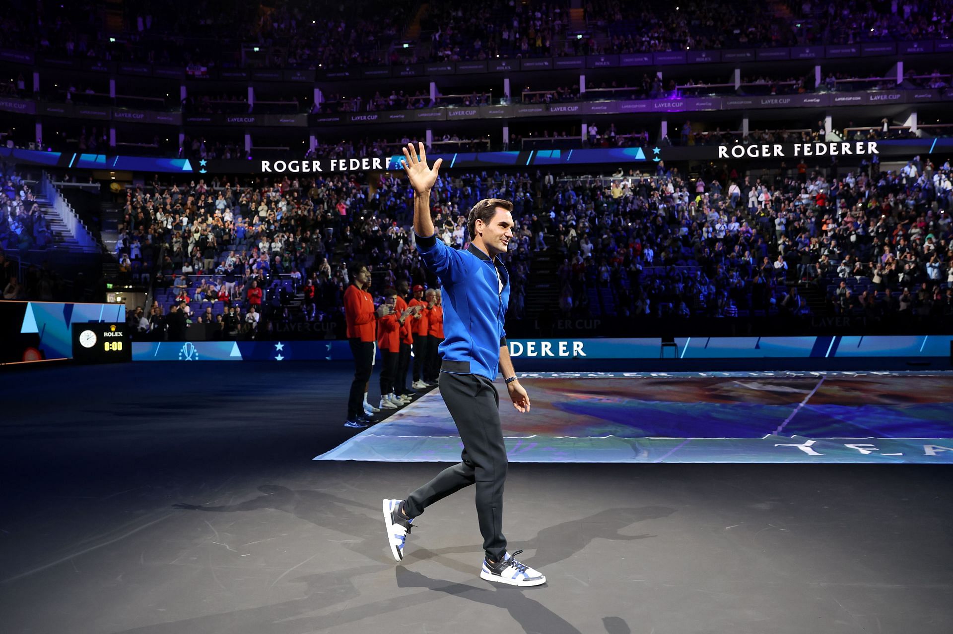 Roger Federer waves to the crowd at the 2022 Laver Cup.