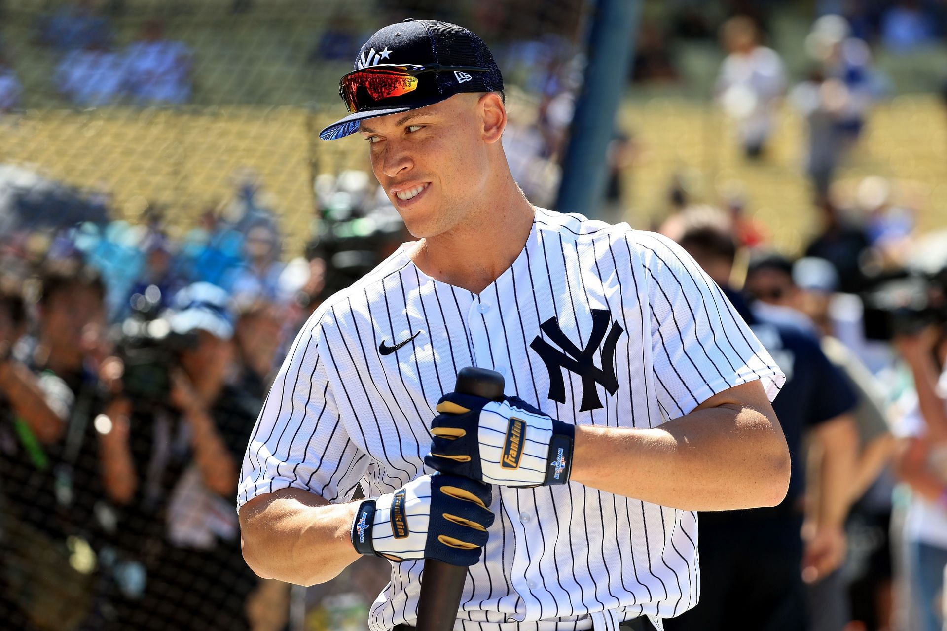 Video shows how close Blue Jays fans were to catching Aaron Judge