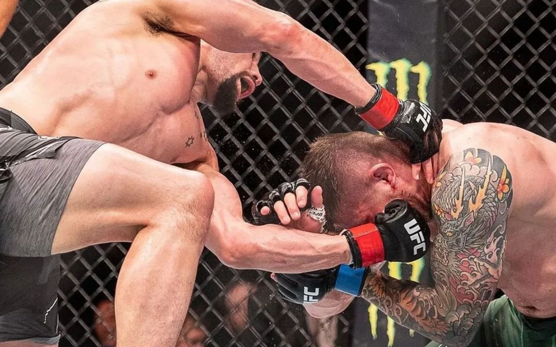 Robert Whittaker strikes Marvin Vettori [image courtesy of @Frittenpate/Twitter]