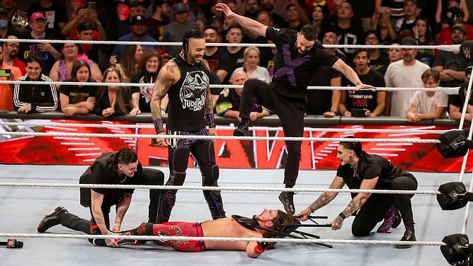 5 things WWE RAW got right this week: SmackDown Superstar wins big; Hall of Famer returns