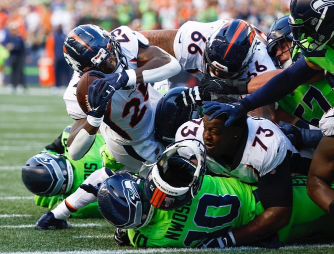 Broncos fail to capitalize in winnable game against Seahawks