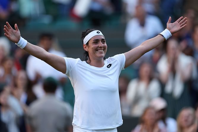 "Cheers to Ons Jabeur, who has made history" - Billie Jean King and Brandi Chastain shower praise on Ons Jabeur following historical achievement