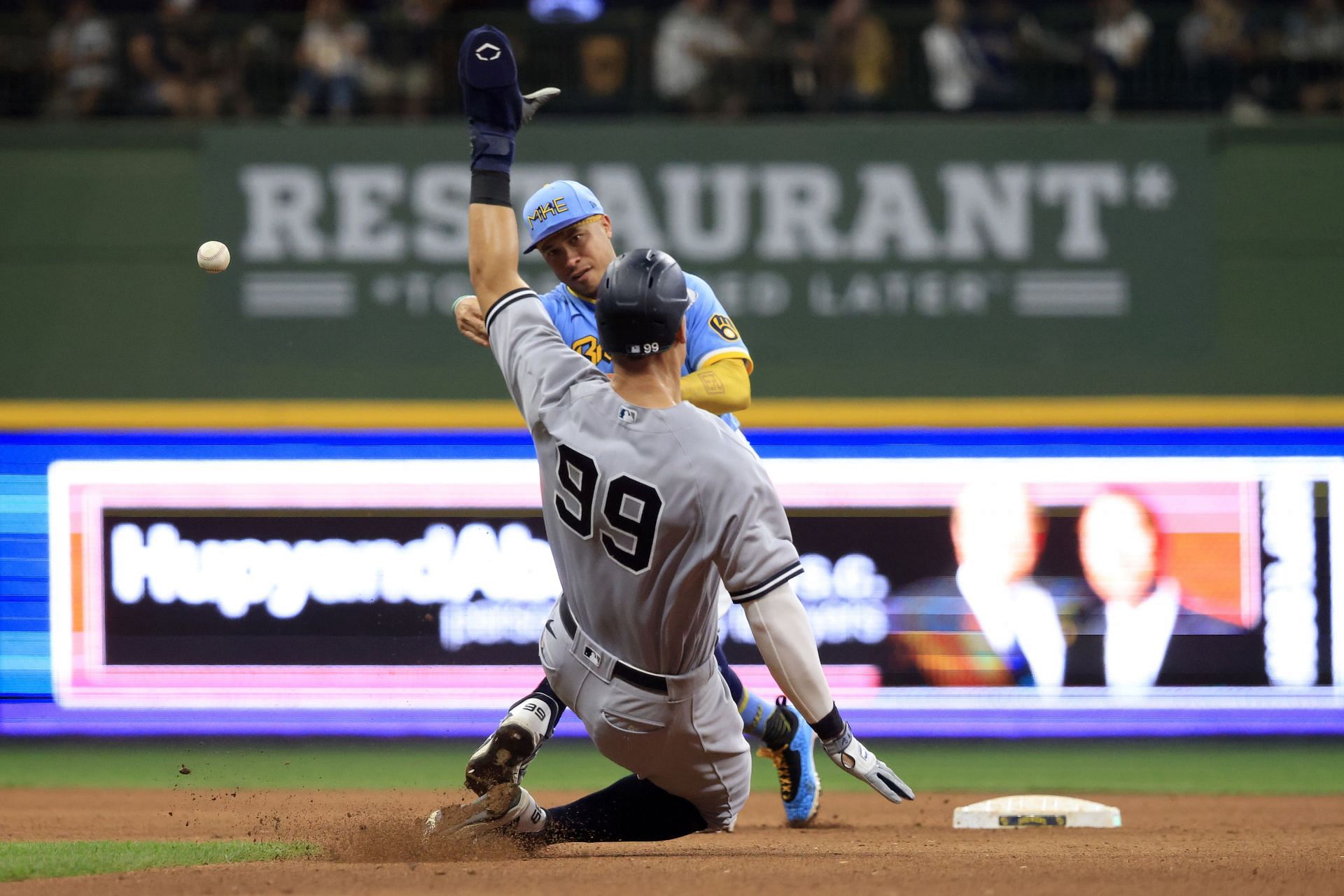 New York Yankees v Milwaukee Brewers