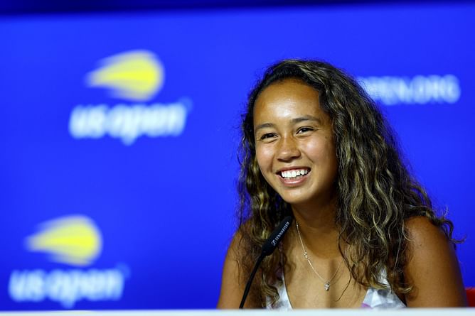 "I try not to read about it and even if I do hear a negative comment, it goes from one ear and out the other"- Leylah Fernandez on dealing with criticism
