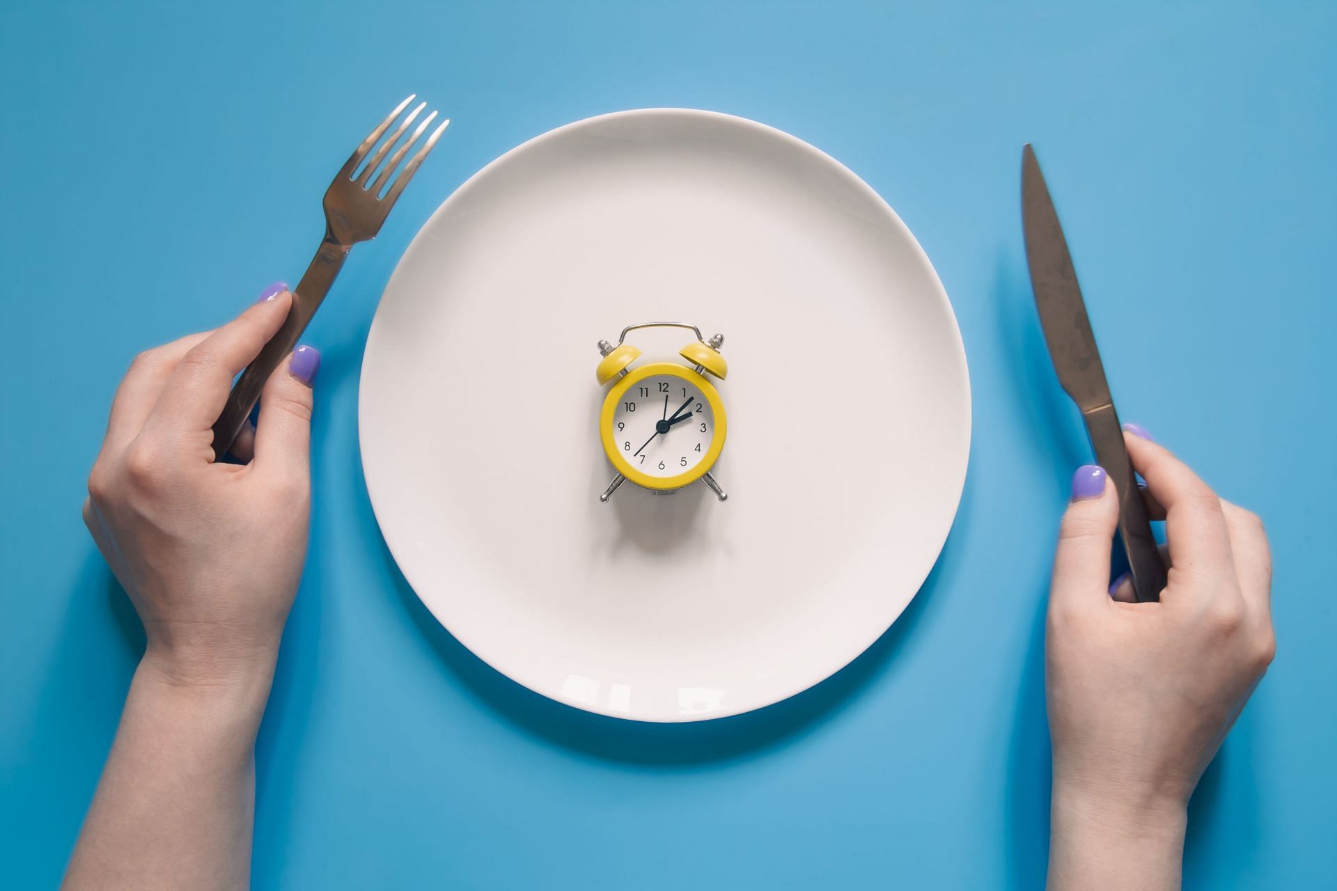Why eating on time is important for your mental health? (Image via Pexels/ Anna Pou)